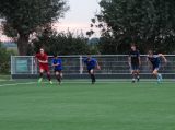 Eerste training S.K.N.W.K. JO17-1 van het seizoen 2022-2023 (23/37)